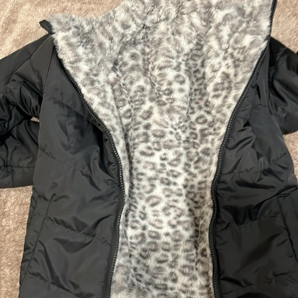 Girls puffer coat - Picture 3 of 4